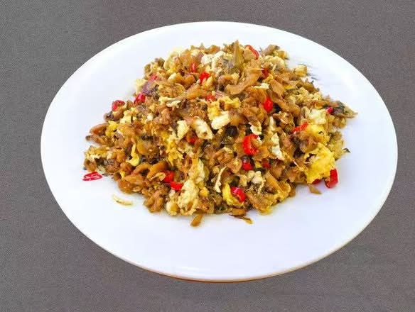 V25 Grandma's pickle vegetable with scrambled egg外婆炒鸡蛋🌶️